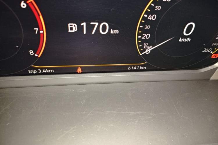 Used Volkswagen Tharu 2025 NewRui 300TSI Prestige Edition Odometer Close Up