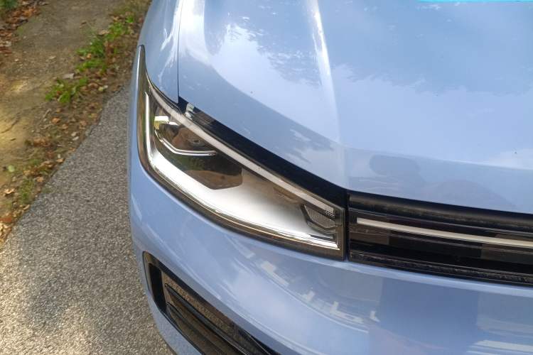Used Volkswagen Tharu 2025 NewRui 300TSI Prestige Edition Right Front Headlight
