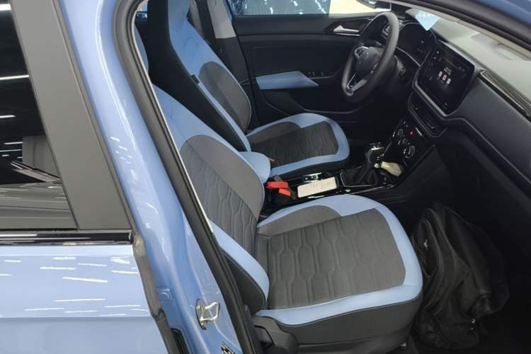 Used Volkswagen Tharu 2025 New Sharp 300TSI Ambitious Edition Right Front Seat