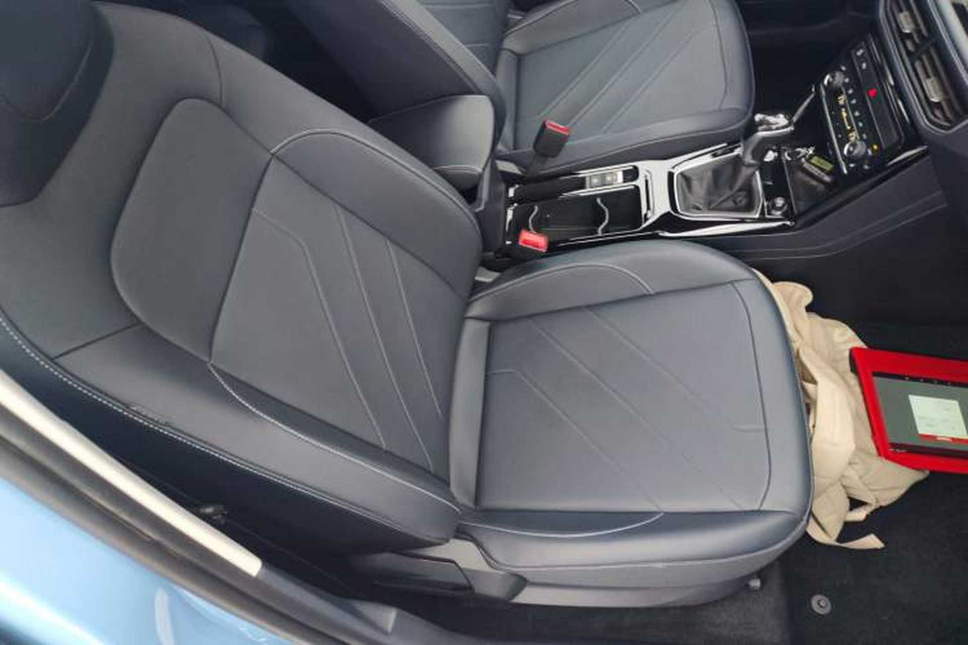 Used Volkswagen Tharu 2025 NewRui 300TSI Prestige Edition Right Front Seat