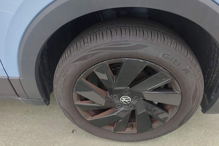 Used Volkswagen Tharu 2025 NewRui 300TSI Prestige Edition Right Front Wheel Hub