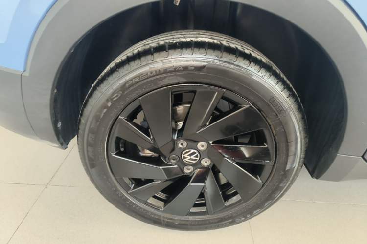 Used Volkswagen Tharu 2025 NewRui 300TSI Prestige Edition Right Rear Wheel Hub