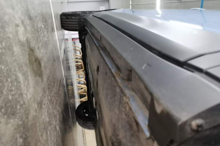 Used Volkswagen Tharu 2025 NewRui 300TSI Prestige Edition Right Side Sill