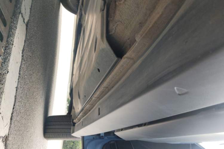 Used Volkswagen Tharu 2025 NewRui 300TSI Prestige Edition Right Side Sill