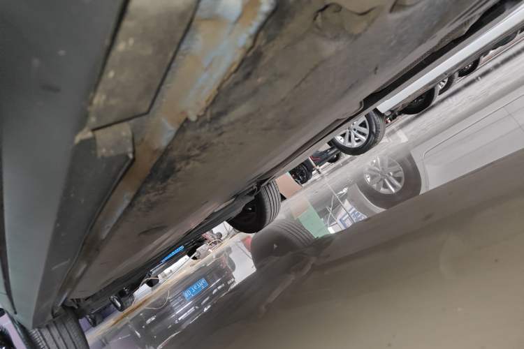 Used Volkswagen Tharu 2025 NewRui 300TSI Prestige Edition Right Side Sill