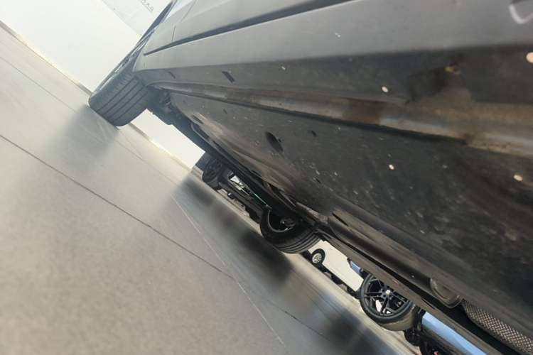 Used Volkswagen Tharu 2025 NewRui 300TSI Prestige Edition Right Side Sill