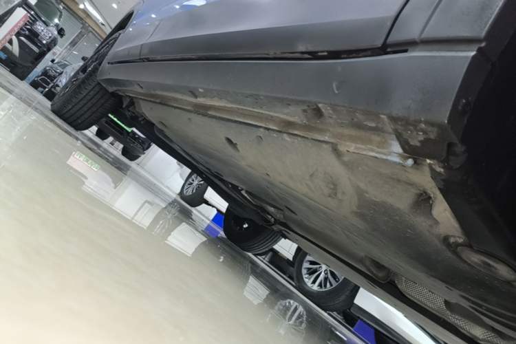 Used Volkswagen Tharu 2025 New Sharp 300TSI Ambitious Edition Right Side Sill