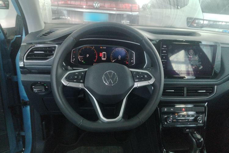 Used Volkswagen Tharu 2025 NewRui 300TSI Prestige Edition Steering Wheel