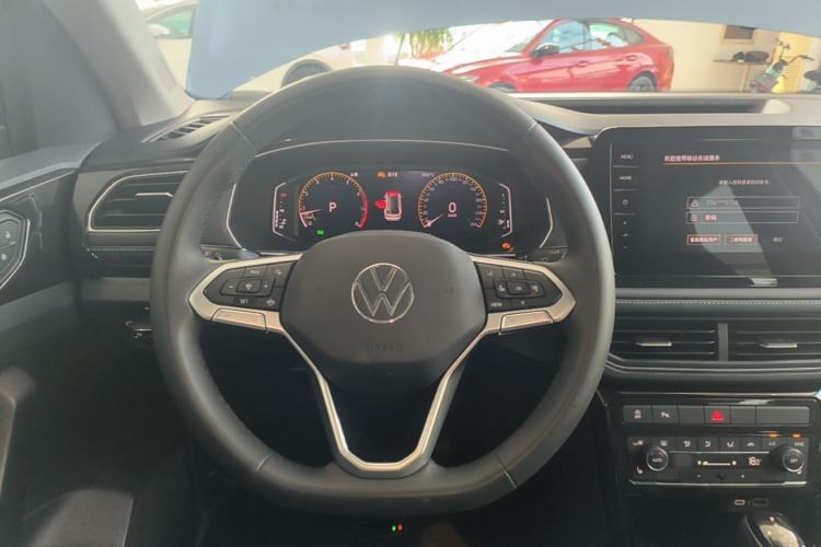 Used Volkswagen Tharu 2025 NewRui 300TSI Prestige Edition Steering Wheel