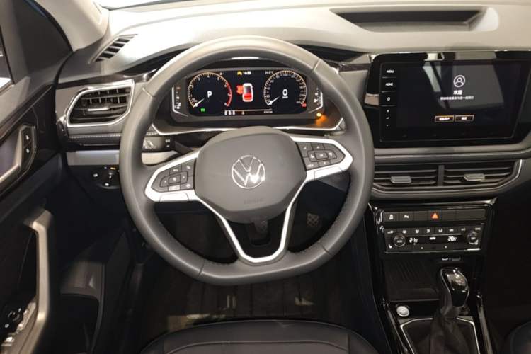 Used Volkswagen Tharu 2025 NewRui 300TSI Prestige Edition Steering Wheel