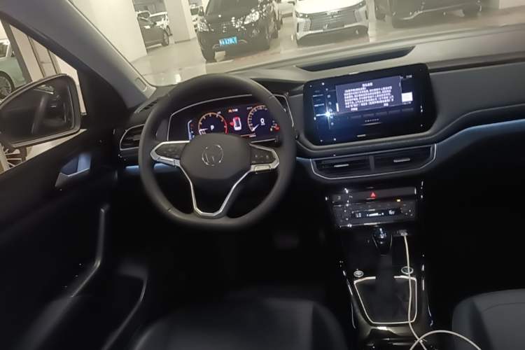 Used Volkswagen Tharu 2025 NewRui 300TSI Prestige Edition Steering Wheel