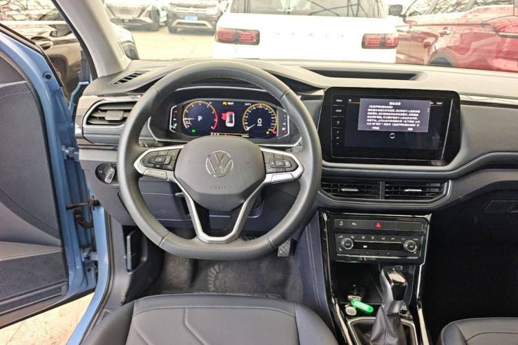 Used Volkswagen Tharu 2025 NewRui 300TSI Prestige Edition Steering Wheel