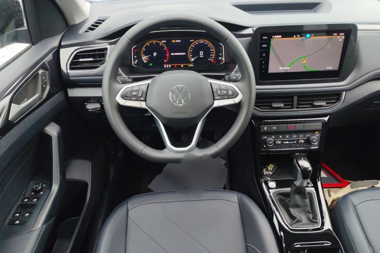 Used Volkswagen Tharu 2025 NewRui 300TSI Prestige Edition Steering Wheel
