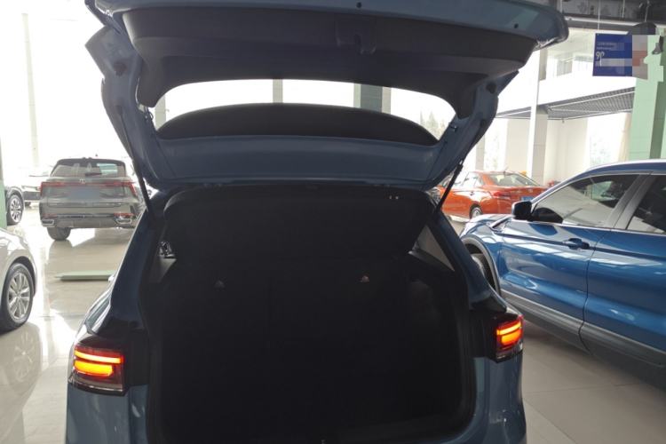 Used Volkswagen Tharu 2025 NewRui 300TSI Prestige Edition Trunk
