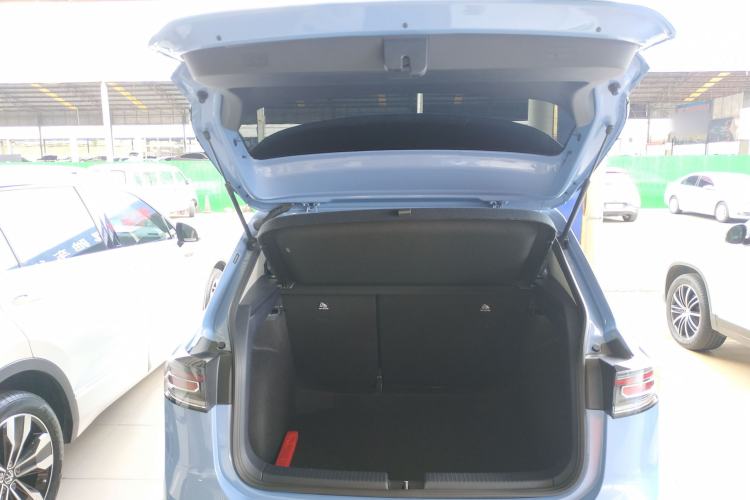 Used Volkswagen Tharu 2025 NewRui 300TSI Prestige Edition Trunk