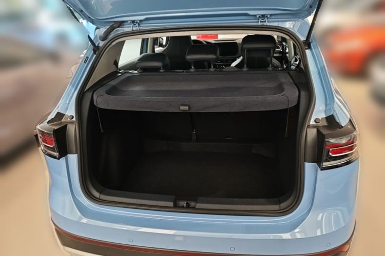 Used Volkswagen Tharu 2025 NewRui 300TSI Prestige Edition Trunk
