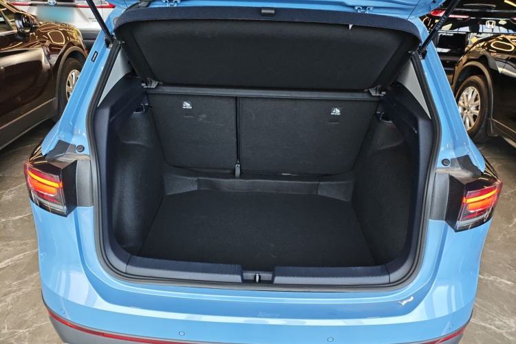 Used Volkswagen Tharu 2025 NewRui 300TSI Prestige Edition Trunk