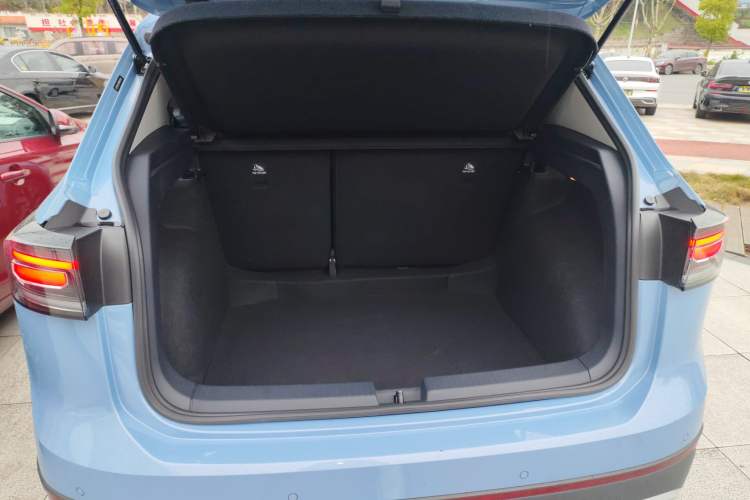 Used Volkswagen Tharu 2025 NewRui 300TSI Prestige Edition Trunk