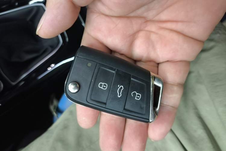 Used Volkswagen Tharu 2025 New Sharp 300TSI Ambitious Edition Vehicle Key