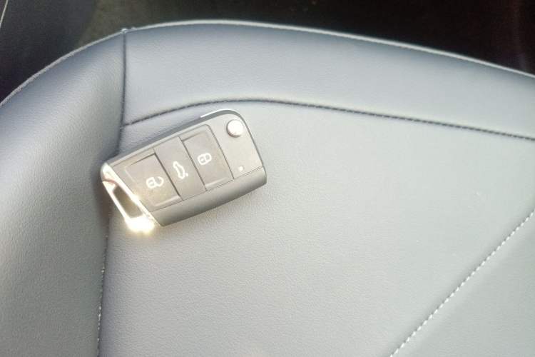 Used Volkswagen Tharu 2025 NewRui 300TSI Prestige Edition Vehicle Key