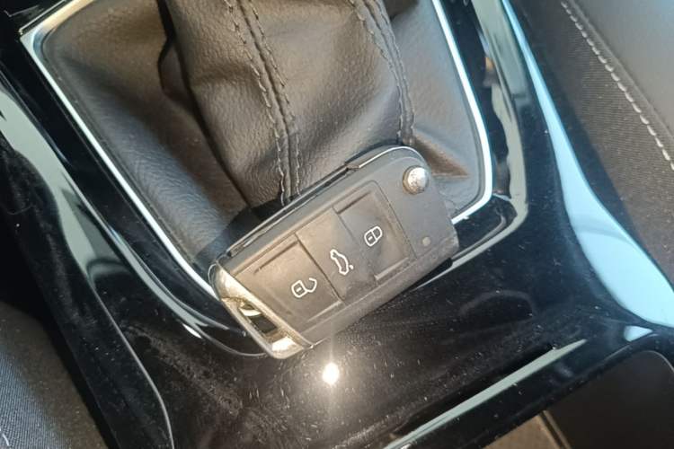 Used Volkswagen Tharu 2025 NewRui 300TSI Prestige Edition Vehicle Key