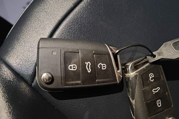 Used Volkswagen Tharu 2025 NewRui 300TSI Prestige Edition Vehicle Key