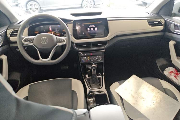 Used Volkswagen Tharu 2025 New Sharp 300TSI Ambitious Edition Center Console