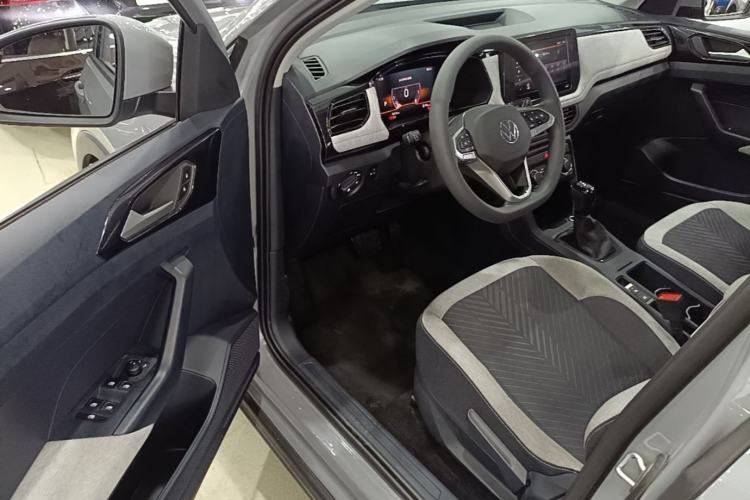 Used Volkswagen Tharu 2025 New Sharp 1.5L Sharp Edition Driver Seat