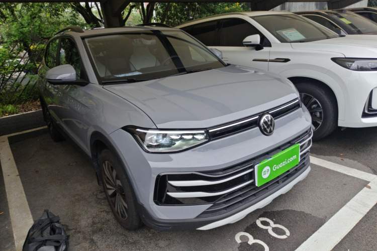 Used Volkswagen Tharu 2025 New Sharp 300TSI Ambitious Edition Front Right 45 Deg