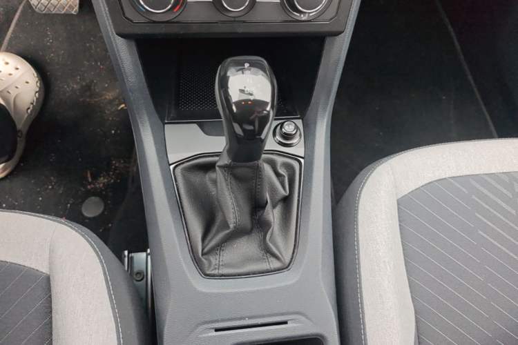 Used Volkswagen Tharu 2025 New Sharp 1.5L Sharp Edition Gear Lever