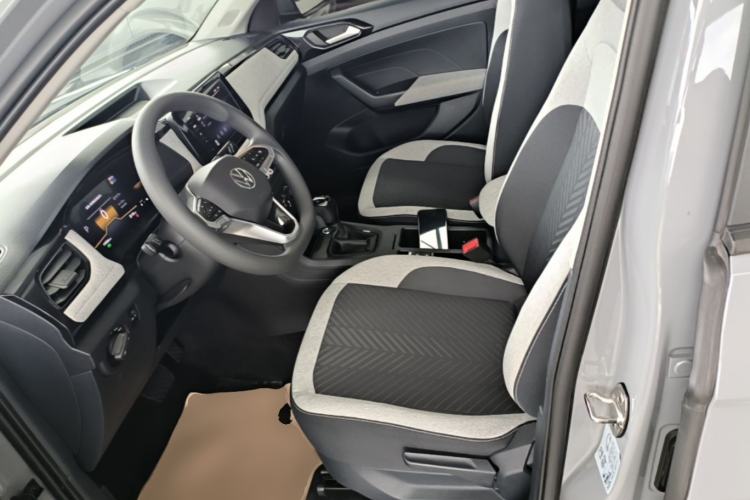 Used Volkswagen Tharu 2025 New Sharp 1.5L Sharp Edition Left Front Seat