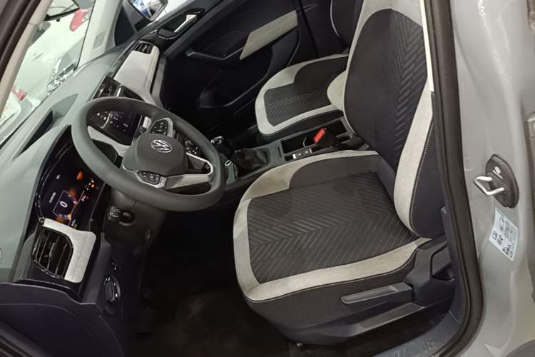 Used Volkswagen Tharu 2025 New Sharp 1.5L Sharp Edition Left Front Seat