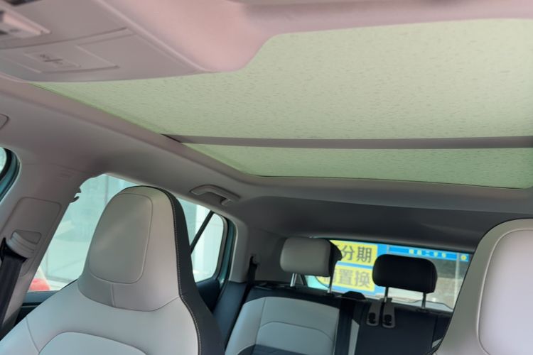 Used Volkswagen Tharu 2025 New Sharp 1.5L Ambitious Edition Headliner