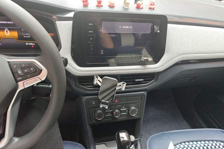 Used Volkswagen Tharu 2025 New Sharp 1.5L Sharp Edition Audio And AC Panel