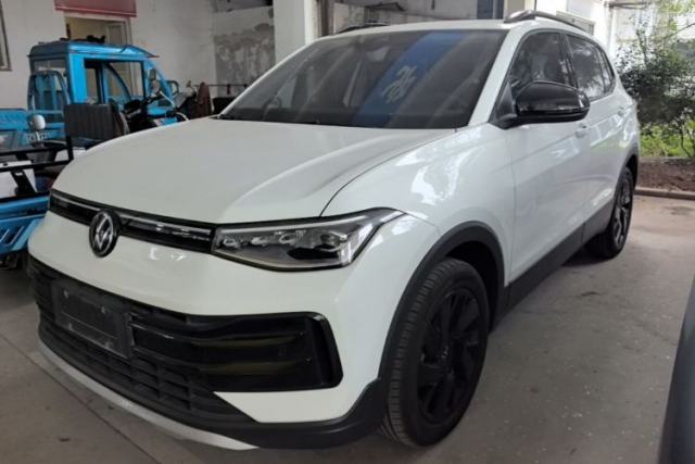 Used Volkswagen Tharu 2025 NewRui 300TSI Prestige Edition