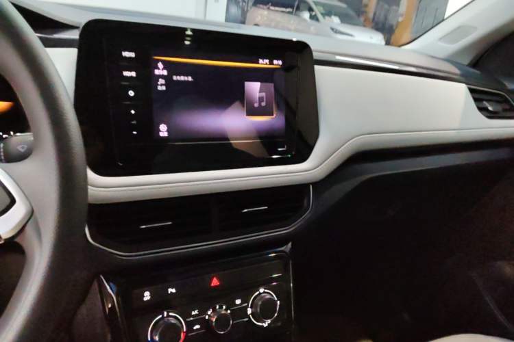 Used Volkswagen Tharu 2025 New Sharp 1.5L Ambitious Edition Audio And AC Panel