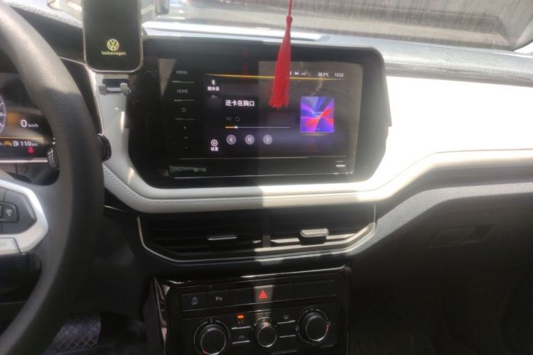 Used Volkswagen Tharu 2025 New Sharp 1.5L Ambitious Edition Audio And AC Panel