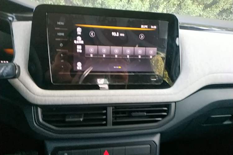 Used Volkswagen Tharu 2025 New Sharp 1.5L Sharp Edition Audio And AC Panel