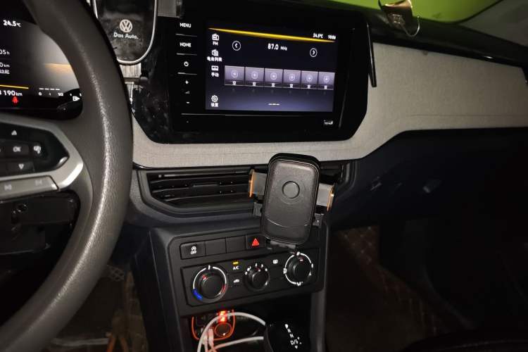 Used Volkswagen Tharu 2025 New Sharp 1.5L Sharp Edition Audio And AC Panel
