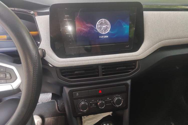 Used Volkswagen Tharu 2025 New Sharp 1.5L Sharp Edition Audio And AC Panel