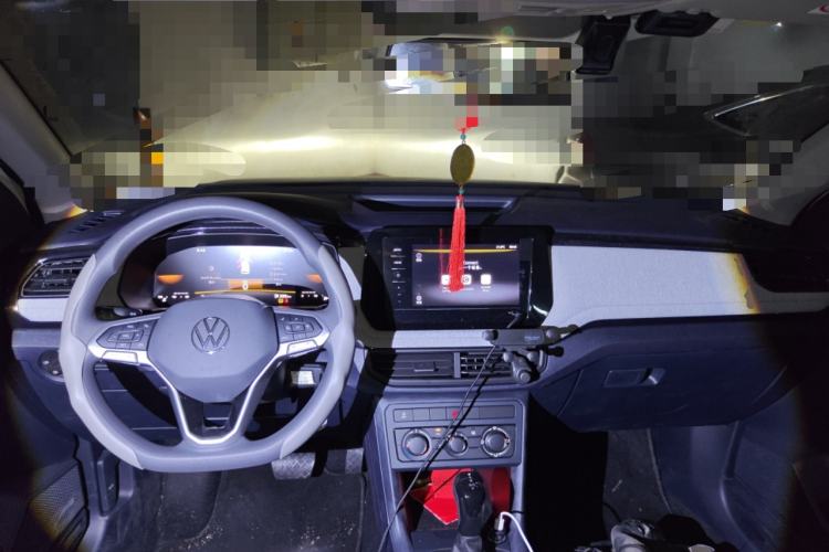 Used Volkswagen Tharu 2025 New Sharp 1.5L Sharp Edition Center Console