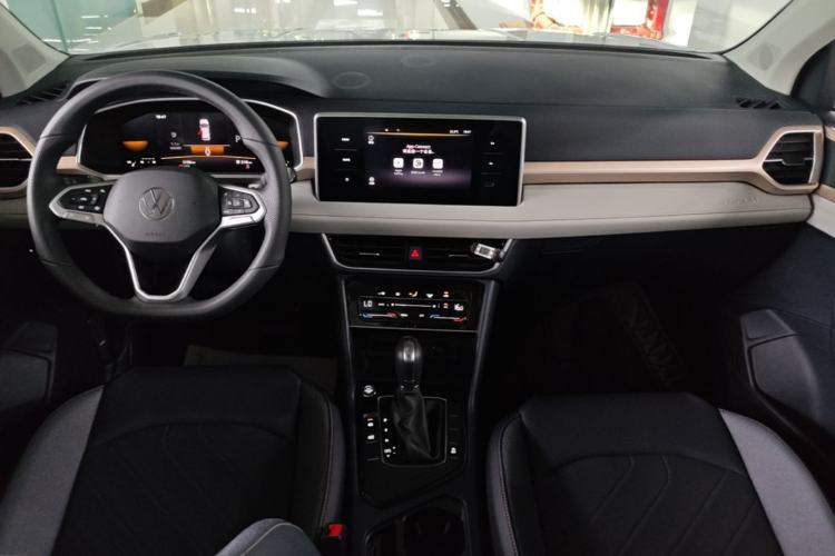 Used Volkswagen Tharu 2025 300TSI Two-Wheel-Drive Moonlight Edition Center Console