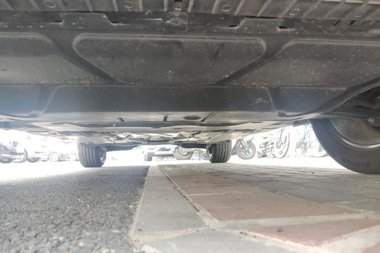 Used Volkswagen Tharu 2025 300TSI Two-Wheel-Drive Moonlight Edition Chassis Front