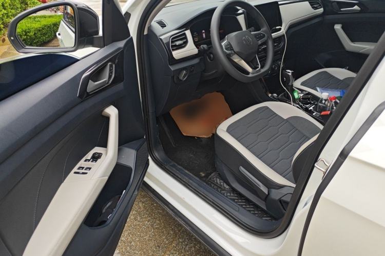 Used Volkswagen Tharu 2025 New Sharp 1.5L Ambitious Edition Driver Seat