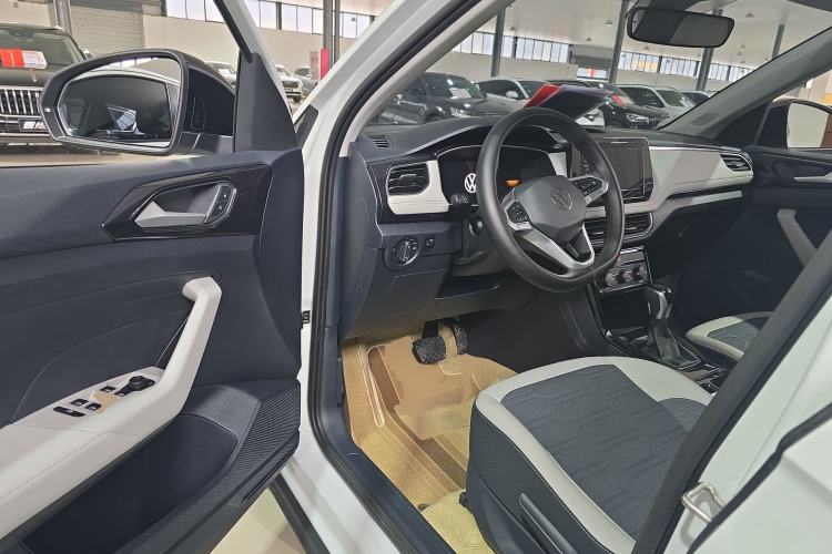 Used Volkswagen Tharu 2025 New Sharp 1.5L Ambitious Edition Driver Seat
