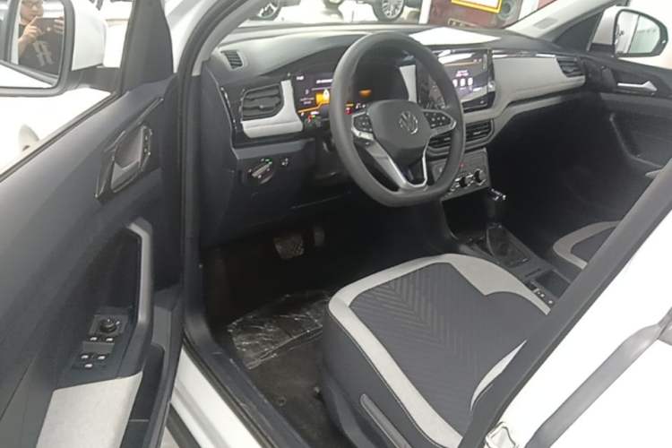 Used Volkswagen Tharu 2025 New Sharp 1.5L Sharp Edition Driver Seat