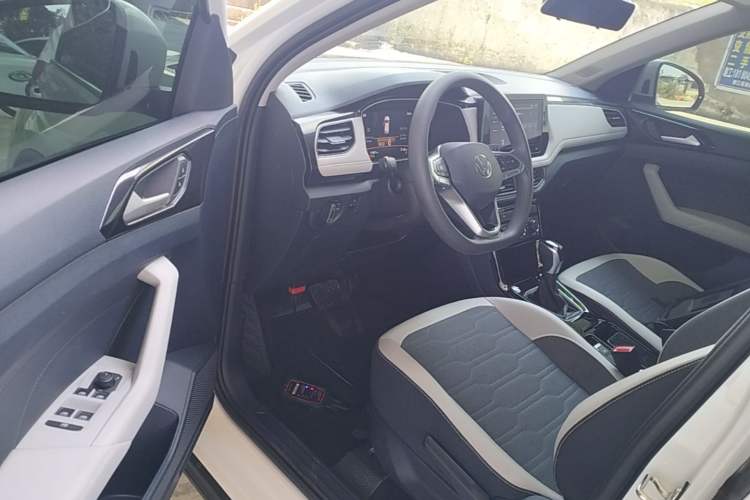 Used Volkswagen Tharu 2025 New Sharp 1.5L Ambitious Edition Driver Seat