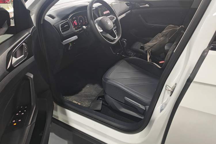 Used Volkswagen Tharu 2025 NewRui 300TSI Prestige Edition Driver Seat