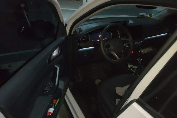 Used Volkswagen Tharu 2025 NewRui 300TSI Prestige Edition Driver Seat
