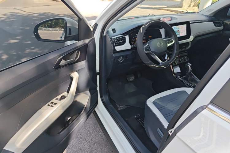 Used Volkswagen Tharu 2025 New Sharp 1.5L Ambitious Edition Driver Seat